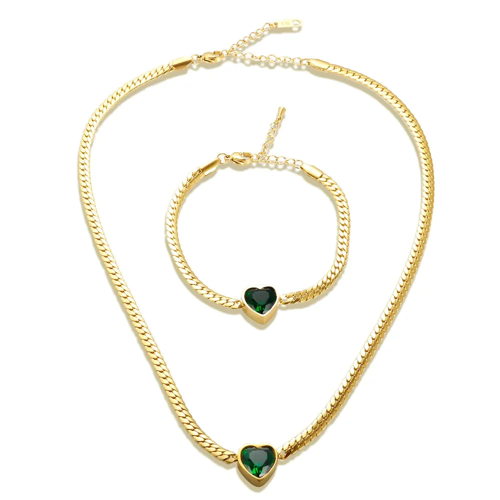 Colar com Pulseira e Pingente de Coração Banhado a Ouro 18K