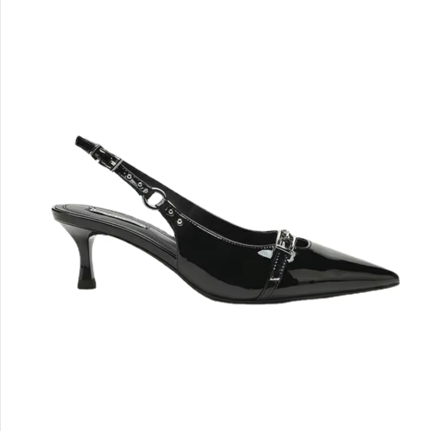 Scarpin Preto Verniz Salto Baixo Slingback Maya