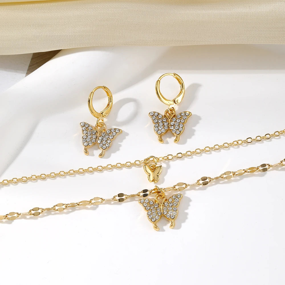 Conjunto de Joias Duplo Colar e um par de Brincos de Borboleta Banhado a Ouro 18K