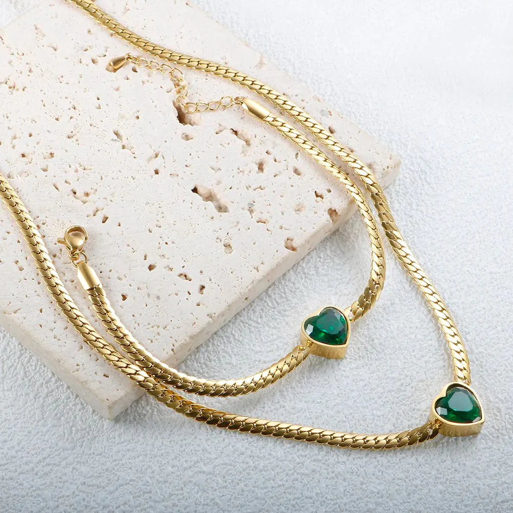 Colar com Pulseira e Pingente de Coração Banhado a Ouro 18K