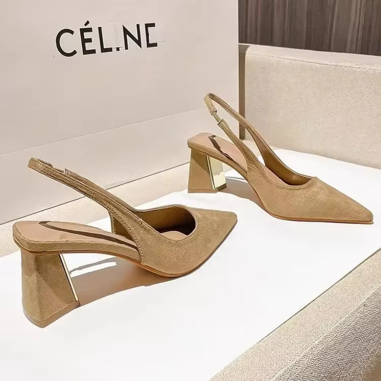 Scarpin Slingback Bege Venance de Couro