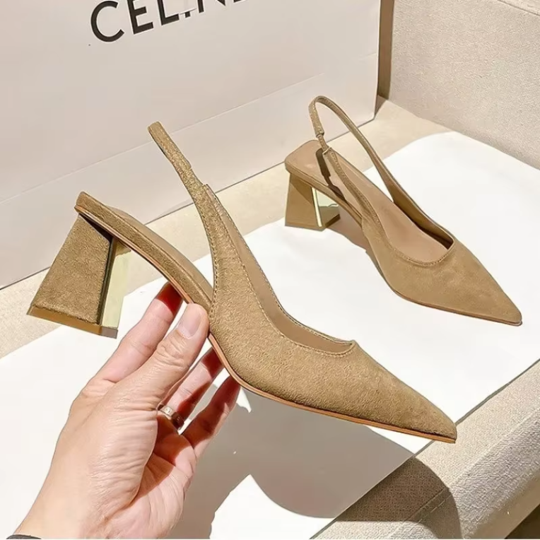 Scarpin Slingback Bege Venance de Couro