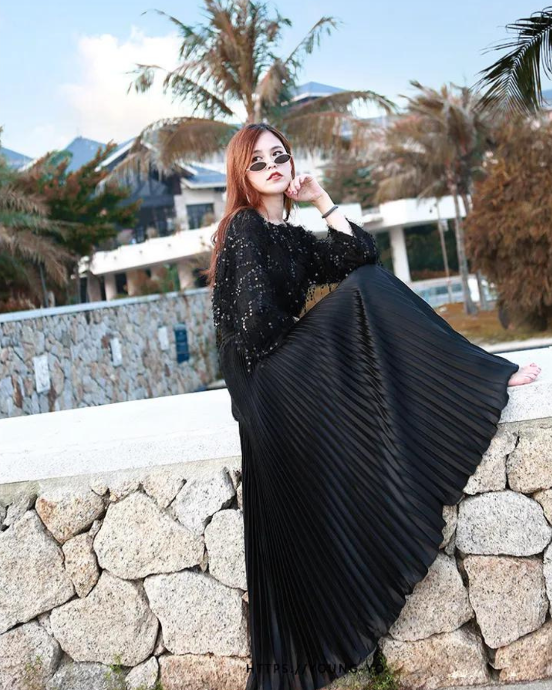 Saia Plissada Elegante - Bellatrix Glamour™ / Para mulheres que apreciam elegância em cada detalhe.
